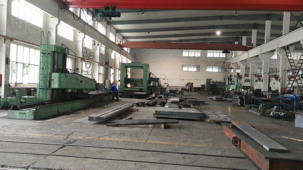 JINQIU MACHINE TOOL COMPANY 工場生産ライン