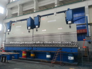 2500トン12mの長い鋼板CNC DELEMの制御システムのタンデム出版物ブレーキ機械