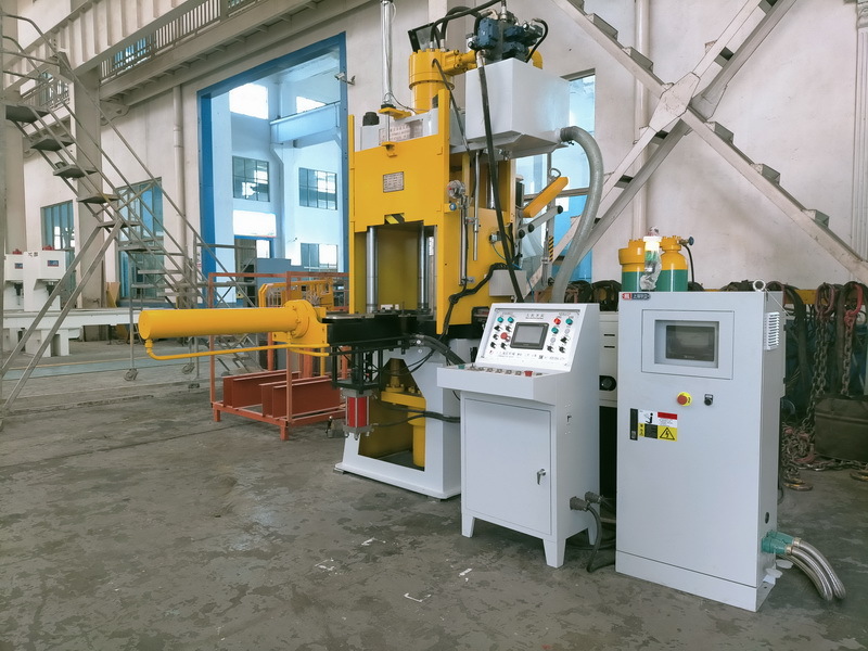 最新の企業ブログについて 垂直回転器型鋳造機の動作原理