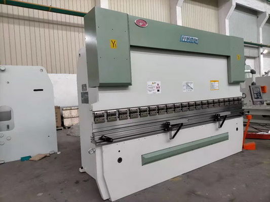 125T フォース CNC ハイドロリックプレスブレーキ WE67K125/3200 金属製造用