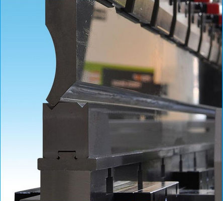 購入 42CrMo LVDの出版物ブレーキ工具細工3.2Mの長さの鋼板曲がる底は死ぬ online manufacture