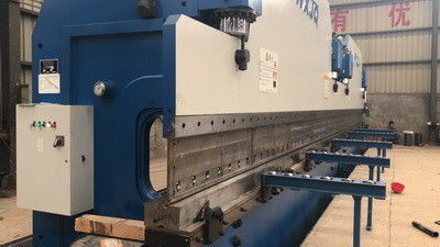 購入 Tandem Press Brake with 200-800 mm Table Width, 40-3000 Tons Max Pressure, and 0.02 mm Back Gauge Accuracy online manufacture