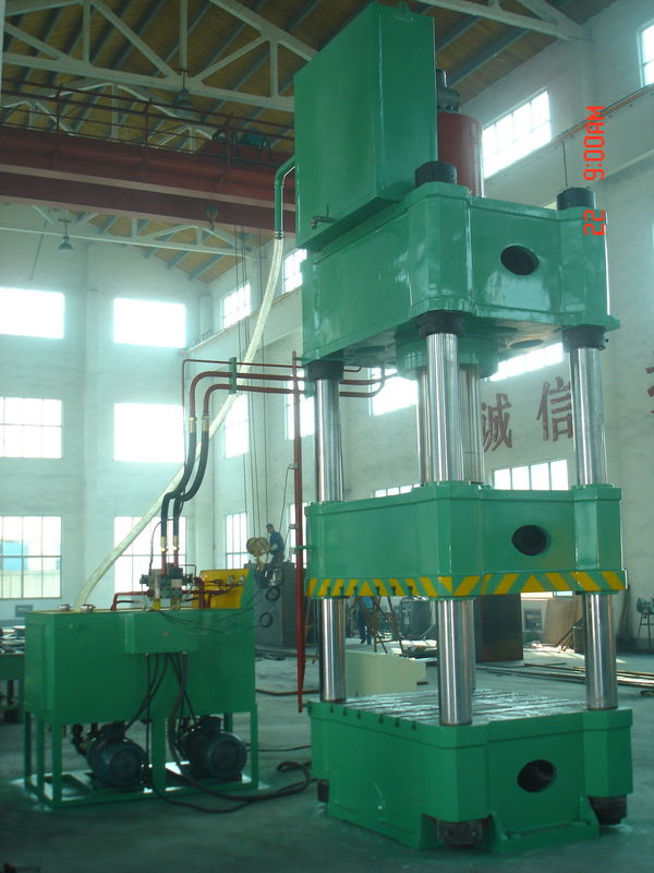 自動4つのコラムのタイプ油圧出版物機械315トンPLC制御