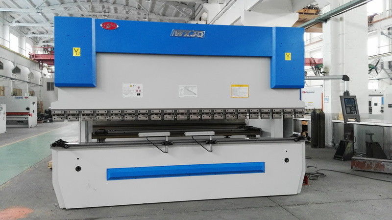 4M 長度シート金属 CNC 水圧プレス ブレーキ加工 C型チャネル鋼