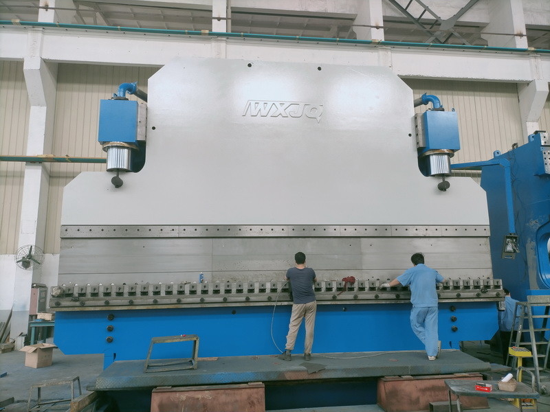 5000KN CNC 液圧プレスブレーキ CE 認証 液圧力プレスマシン