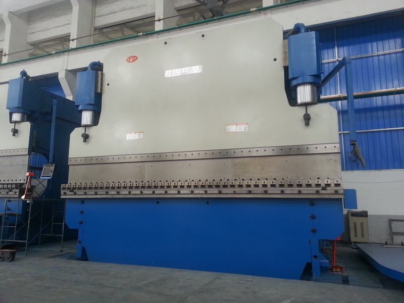 1200T CNC ハイドロリックプレスブレーキ折りたたみ機械 14mm 厚さ産業用