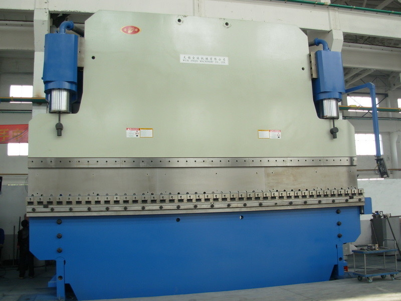 1200T CNC ハイドロリックプレスブレーキ折りたたみ機械 14mm 厚さ産業用