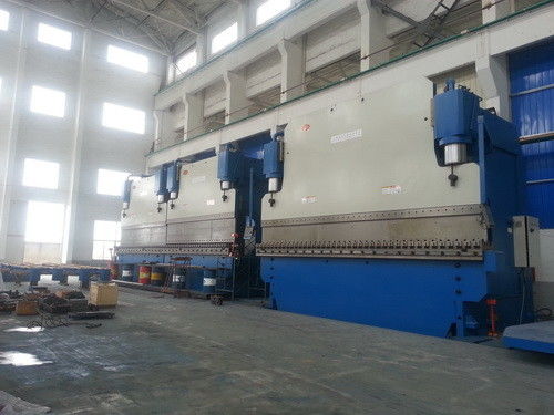 14m 長さ CNC ハイドロリック Tadem プレス ブレーキ1300 トン 圧力 折りたたみ U 鋼