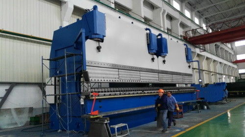 14m 長さ CNC ハイドロリック Tadem プレス ブレーキ1300 トン 圧力 折りたたみ U 鋼