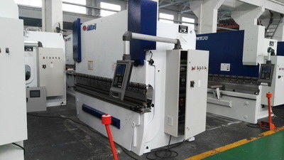 プレート 鉄鋼 CNC 液圧プレス ブレーキ 曲がり 機械 130T 曲がり 金属シート