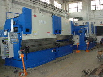 シートメタル ハイドロリック CNC タンドムプレスブレーキ 70 M/Min テーブル幅 200 - 800Mm 12m