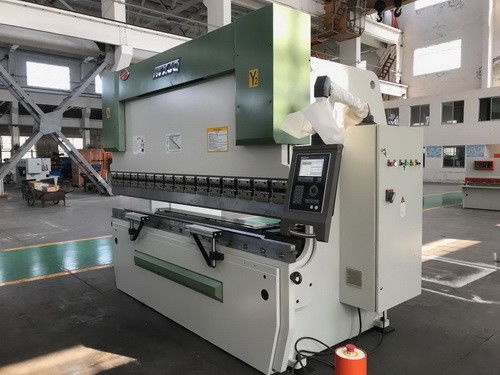 125T フォース CNC ハイドロリックプレスブレーキ WE67K125/3200 金属製造用