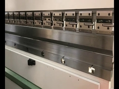 4mmステンレス鋼油圧CNCプレスブレーキマシン WE67K-160/4000